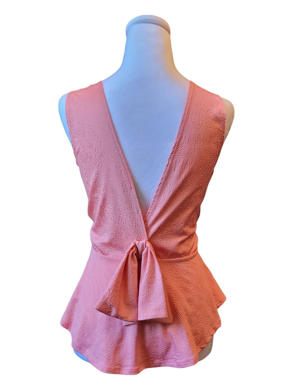 Coral Textured V-Back Peplum Top with Tie
